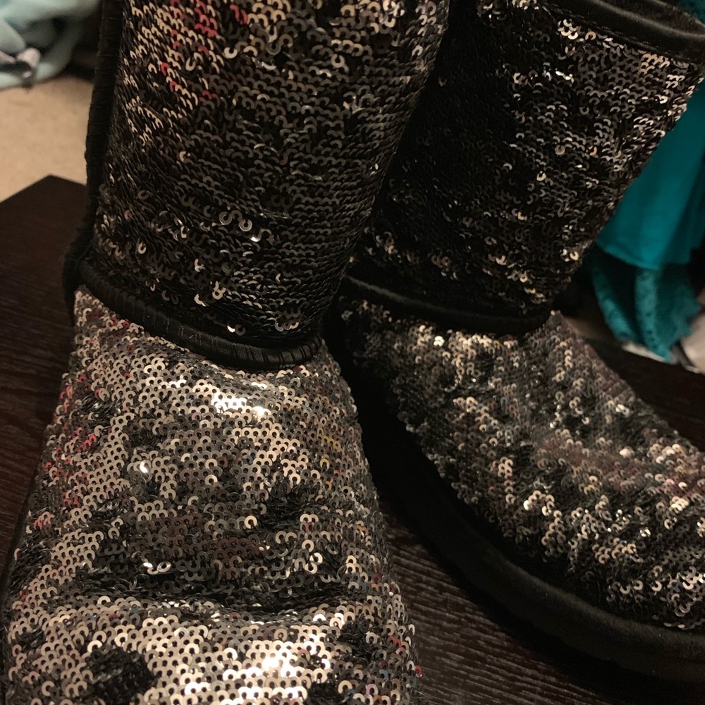 Uggs great condition one a few time